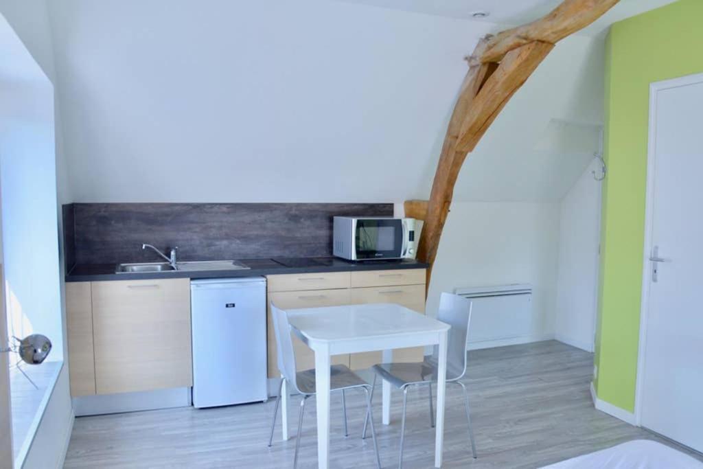 La Petite Maison Appartement 2 Avoine Kültér fotó